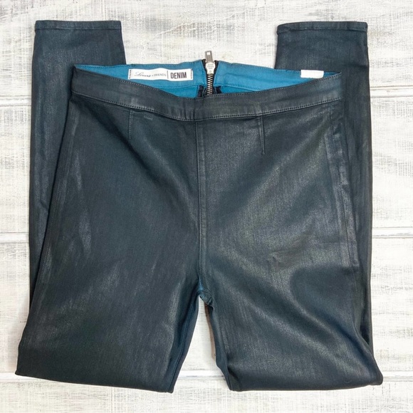 5. Lovers + Friends Jesse Skinny Legging Jean In
Freeman Wash - Picture 3 of 11